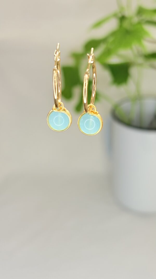 ⁦עגילי דר M⁩ – תמונה ⁦2⁩