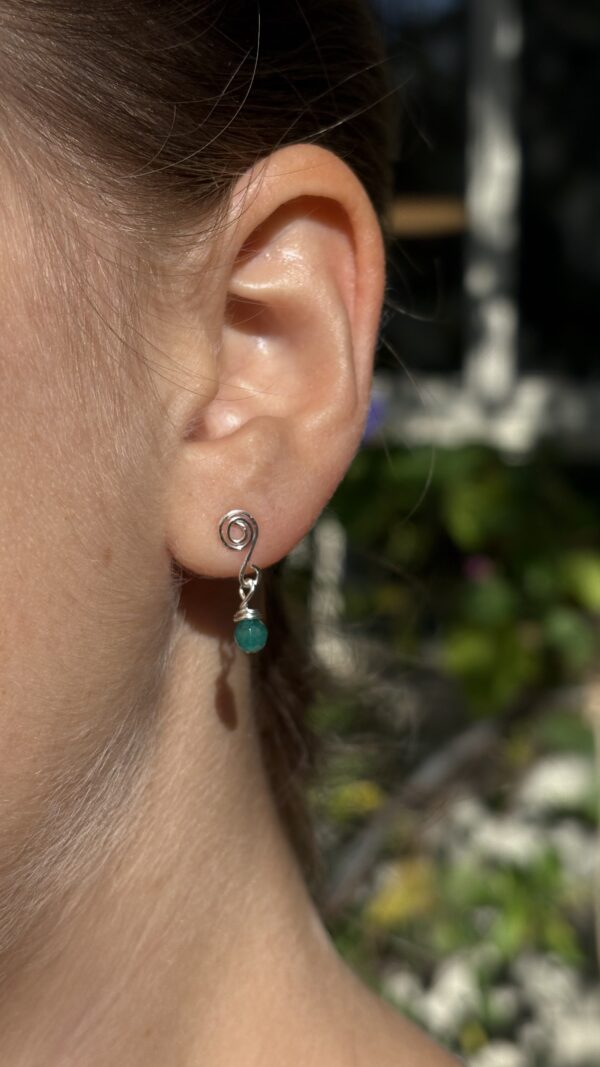 ⁦עגילי גל ספירלה⁩ – תמונה ⁦3⁩