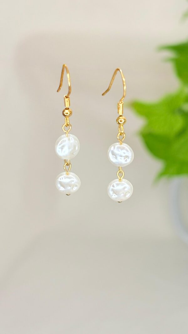 ⁦עגילי אלמוג⁩ – תמונה ⁦2⁩