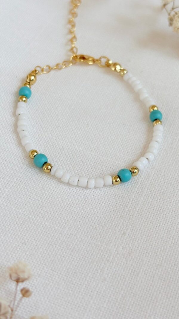 ⁦צמיד לבן טורקיז⁩ – תמונה ⁦2⁩