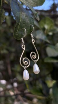 עגילי אורנה